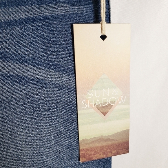 SUN & SHADOW retro flare jeans with braid - Picture 5 of 8